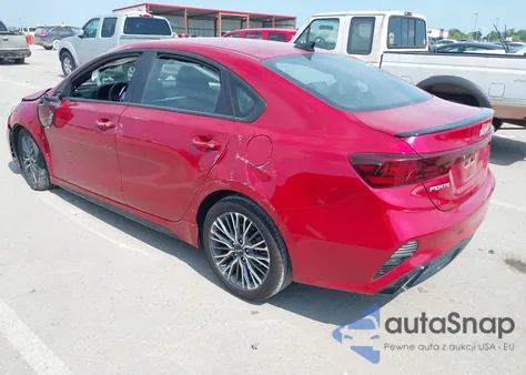 2024 Kia Forte Gt-Line z USA, uszkodzony, nr VIN 3KPF54AD7RE809925